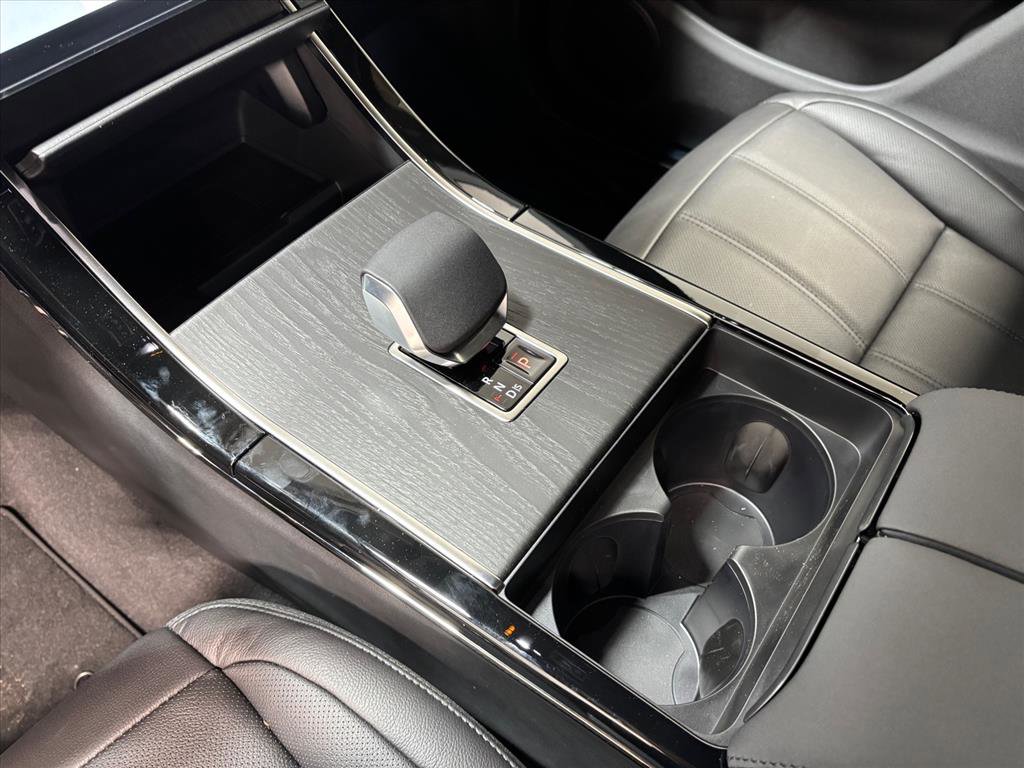 New 2026 Land Rover Range Rover Evoque Dynamic SE image 13