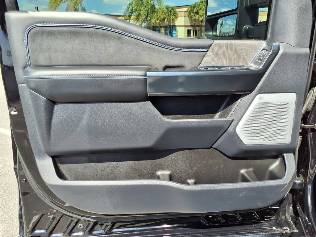 Used 2025 Ford F350 Platinum w/ FX4 Off-Road Package AWD/4WD image 23