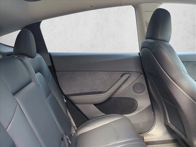 Used 2024 Tesla Model Y Long Range image 19