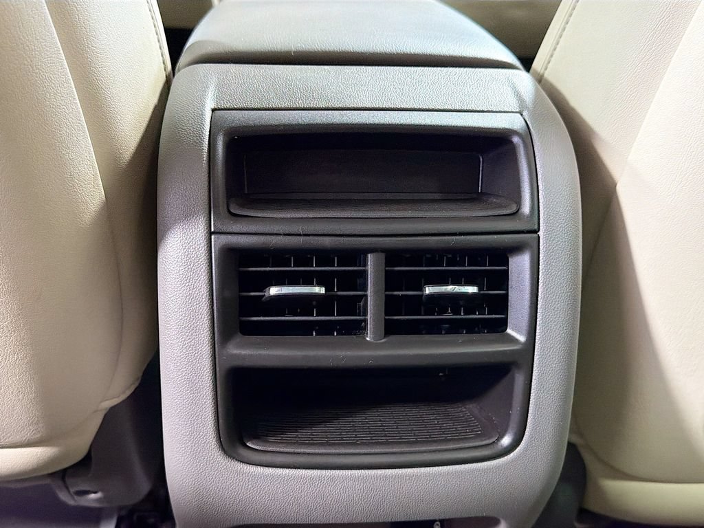 Used 2018 Cadillac XT5 Luxury AWD/4WD image 27