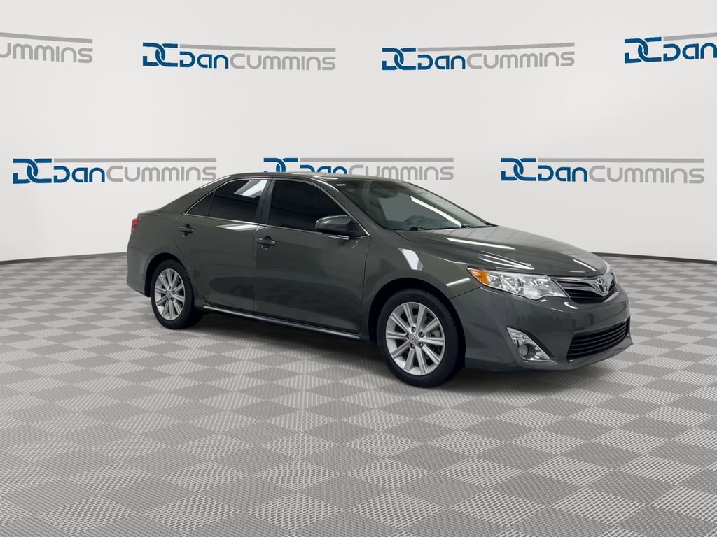 Used 2012 Toyota Camry XLE FWD image 2