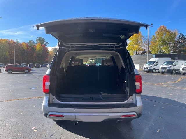 Certified 2024 Ford Expedition Max XLT image 10