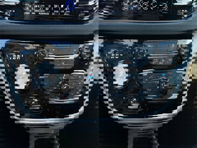 Used 2017 Chrysler Pacifica Touring-L Plus image 19