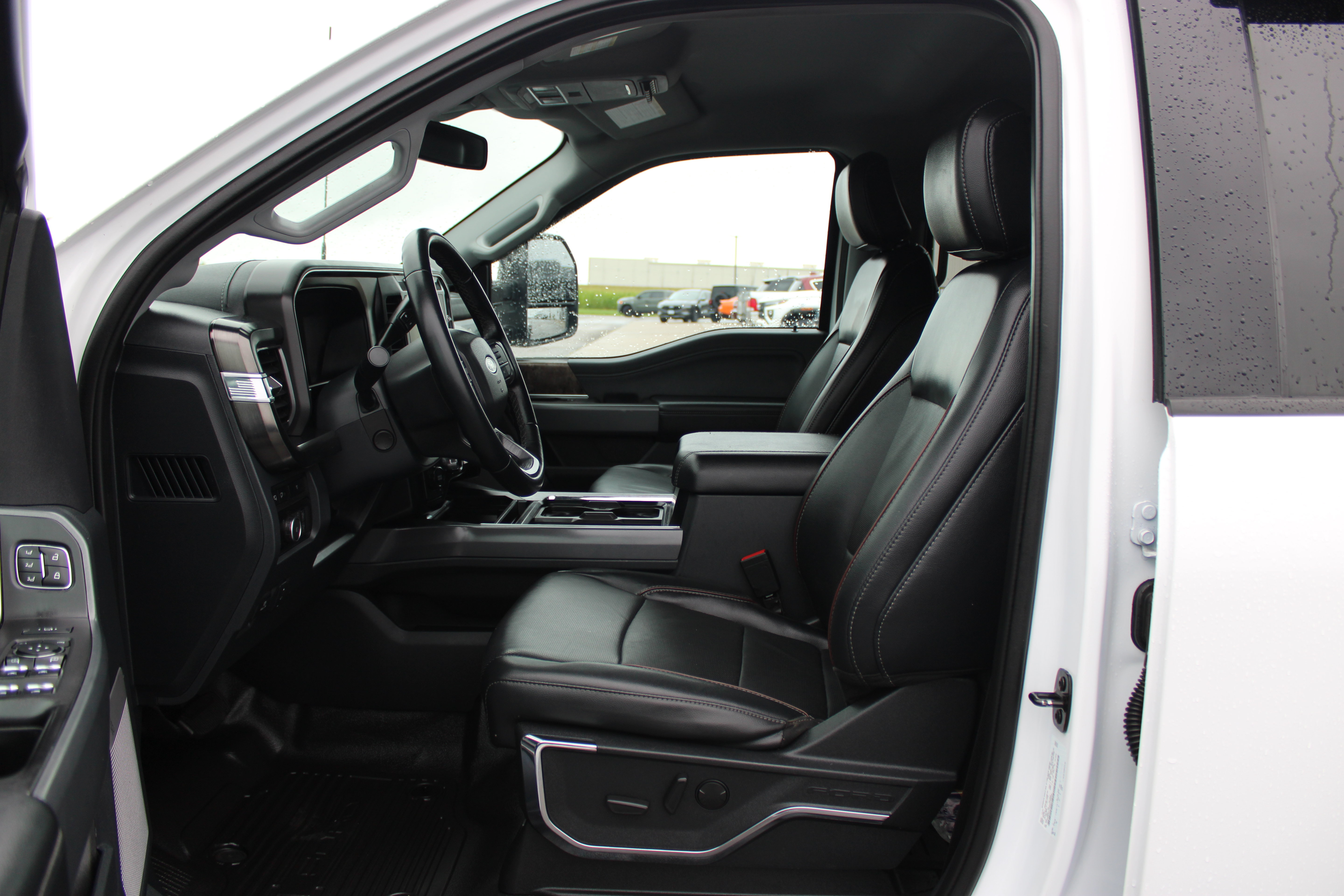 Used 2024 Ford F450 Lariat AWD/4WD image 15