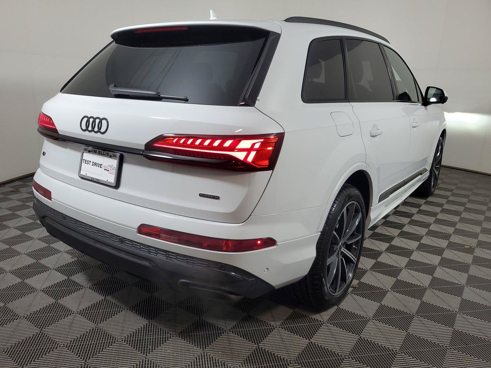 New 2026 Audi Q7 2.0T Premium Plus AWD/4WD image 6