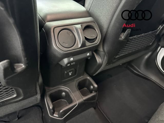 Used 2025 Jeep Wrangler Rubicon image 30