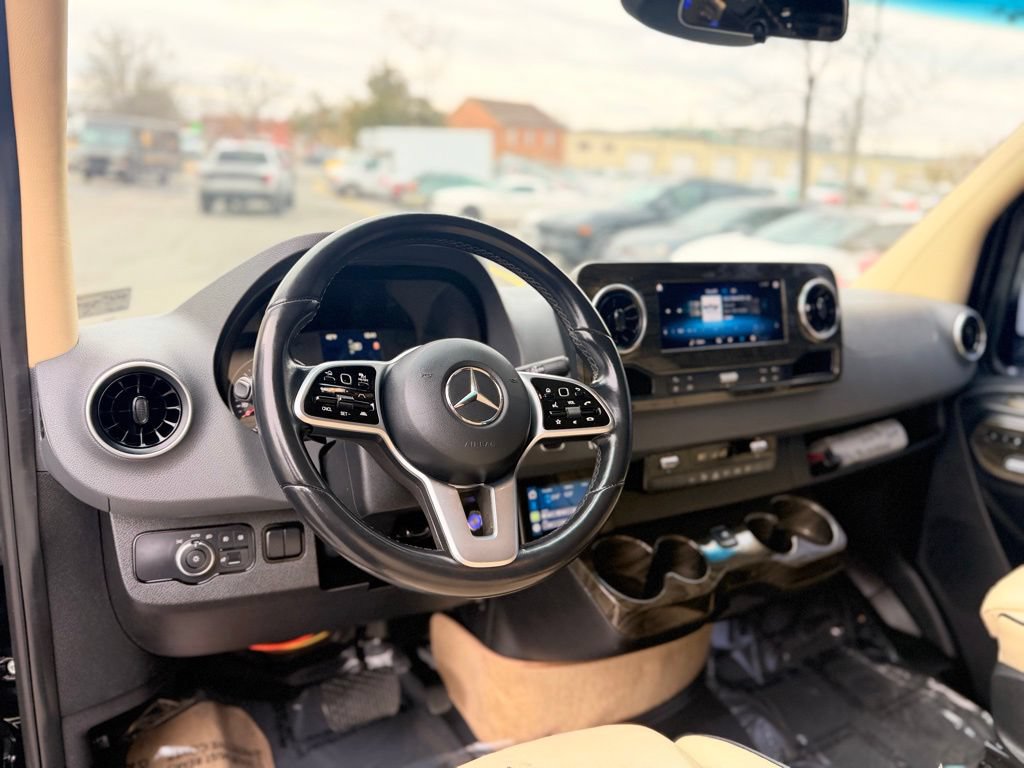 Used 2020 Mercedes-Benz Sprinter 3500 image 7