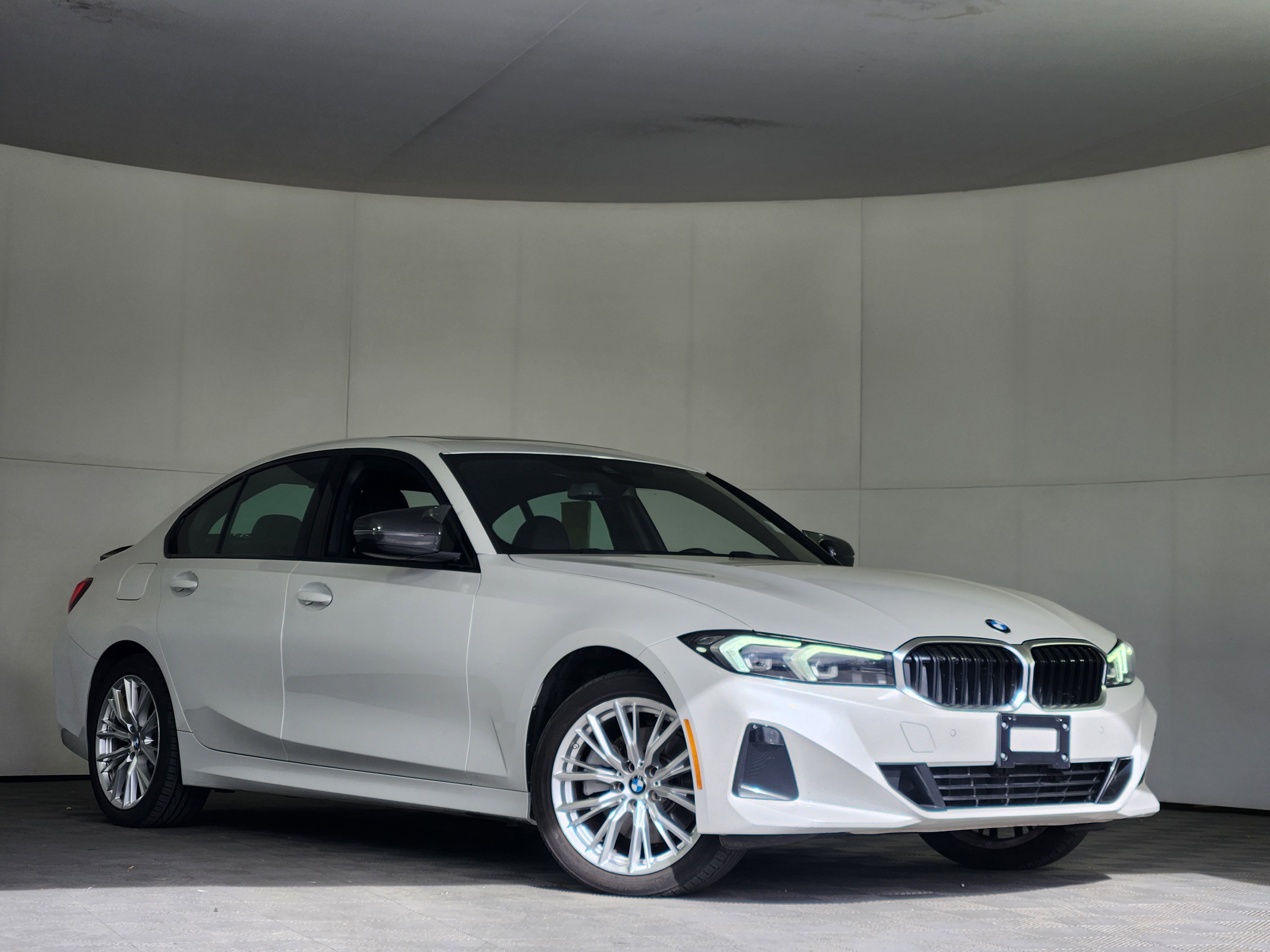 Used 2023 BMW 330i xDrive Sedan image 1