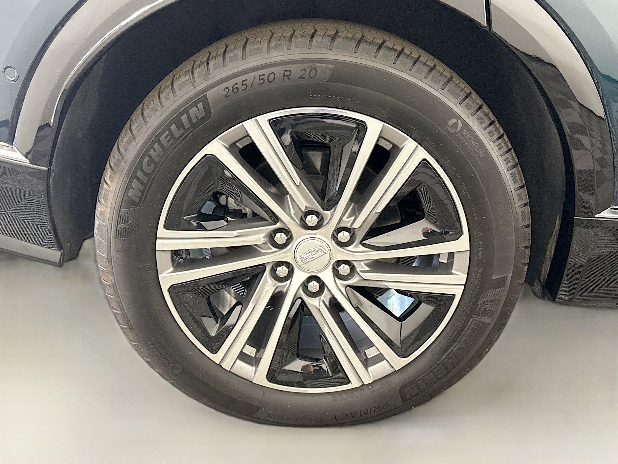 Used 2025 Cadillac Lyriq Luxury w/ LPO, Floor Liner Package image 33