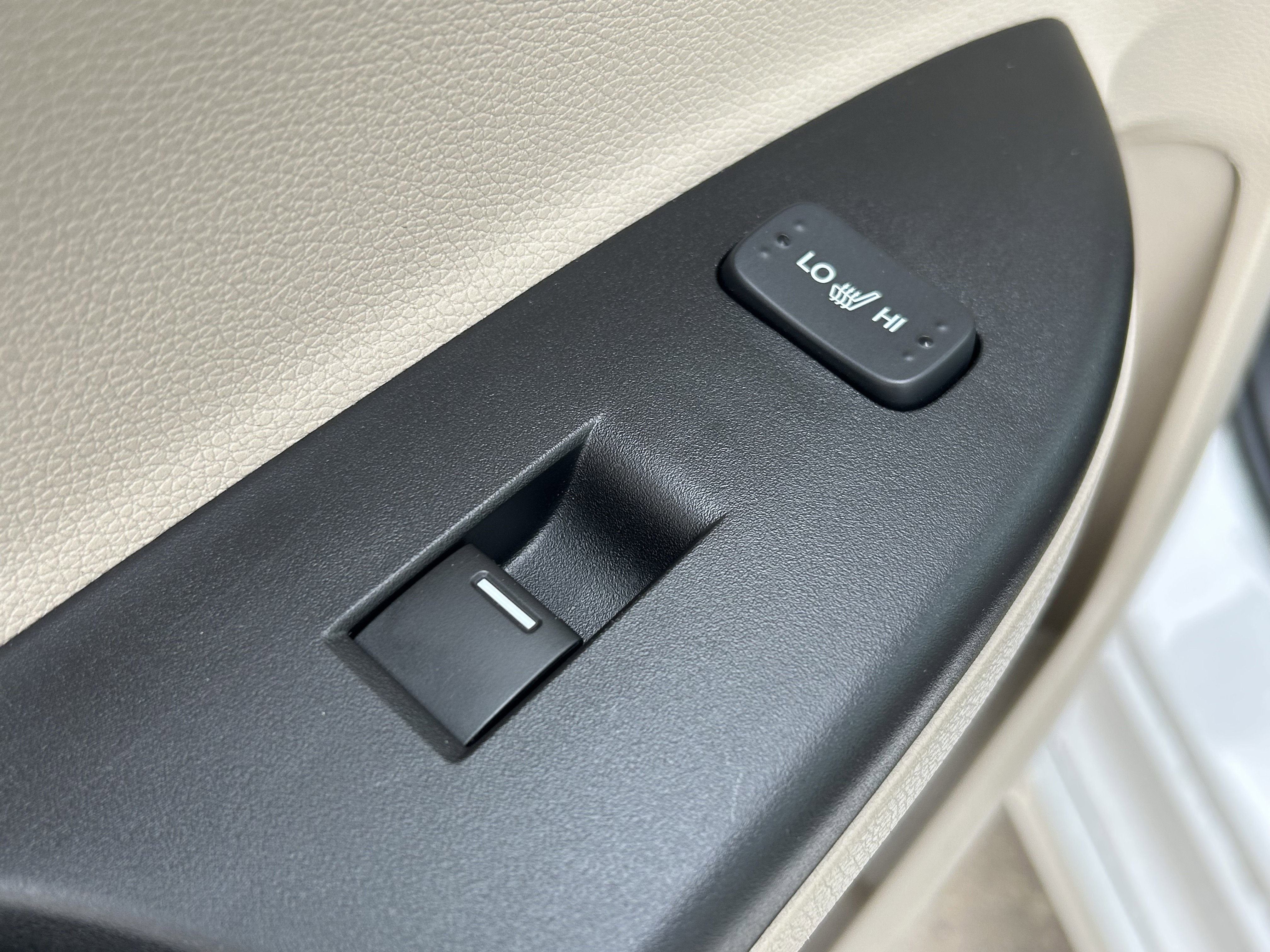 Used 2016 Honda Accord Touring image 28