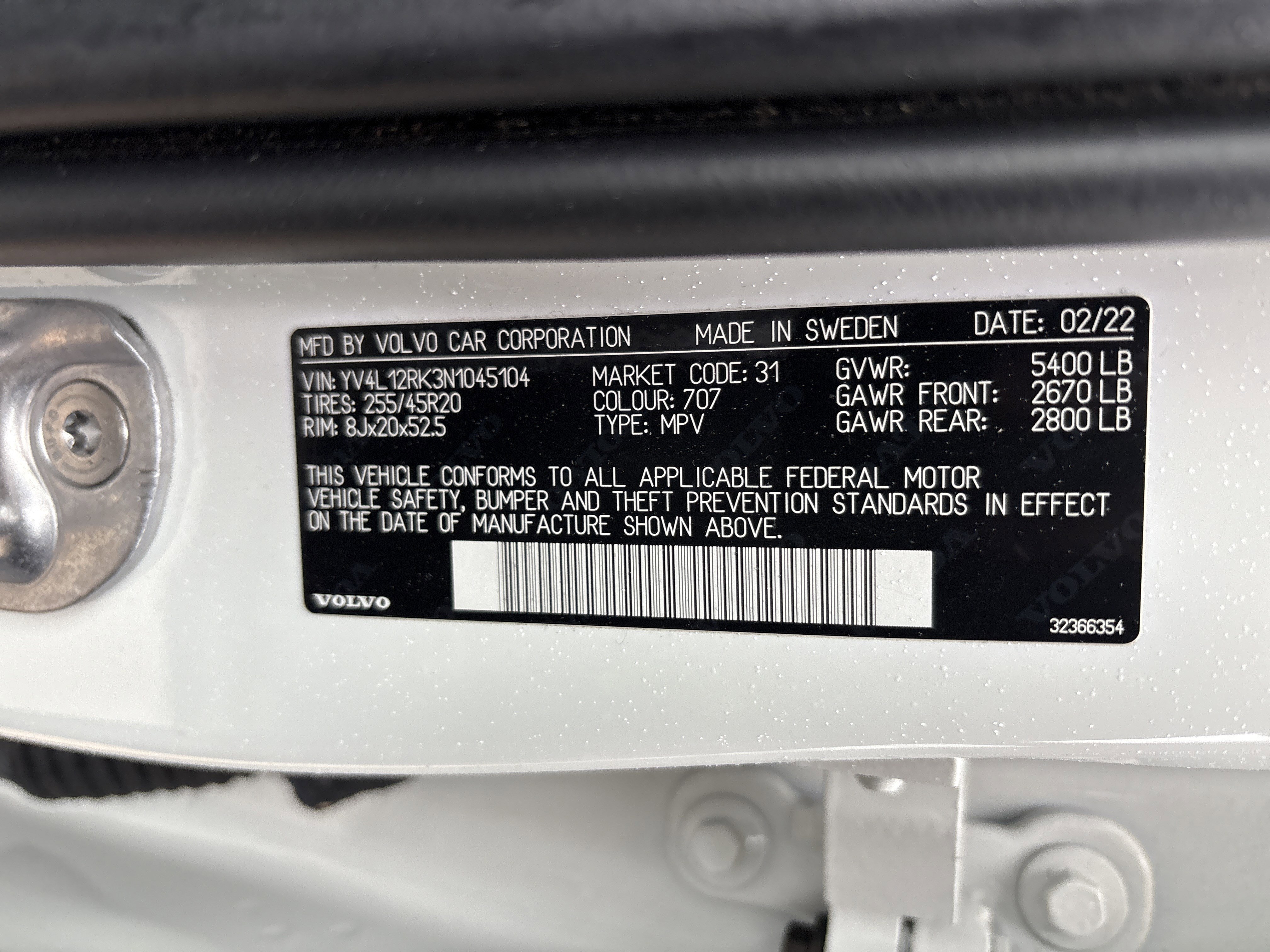 Used 2022 Volvo XC60 B5 Momentum w/ Climate Package image 21