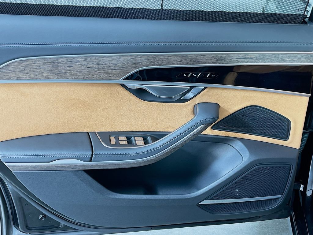 Used 2023 Audi A8 L 3.0T w/ Luxury Package image 32