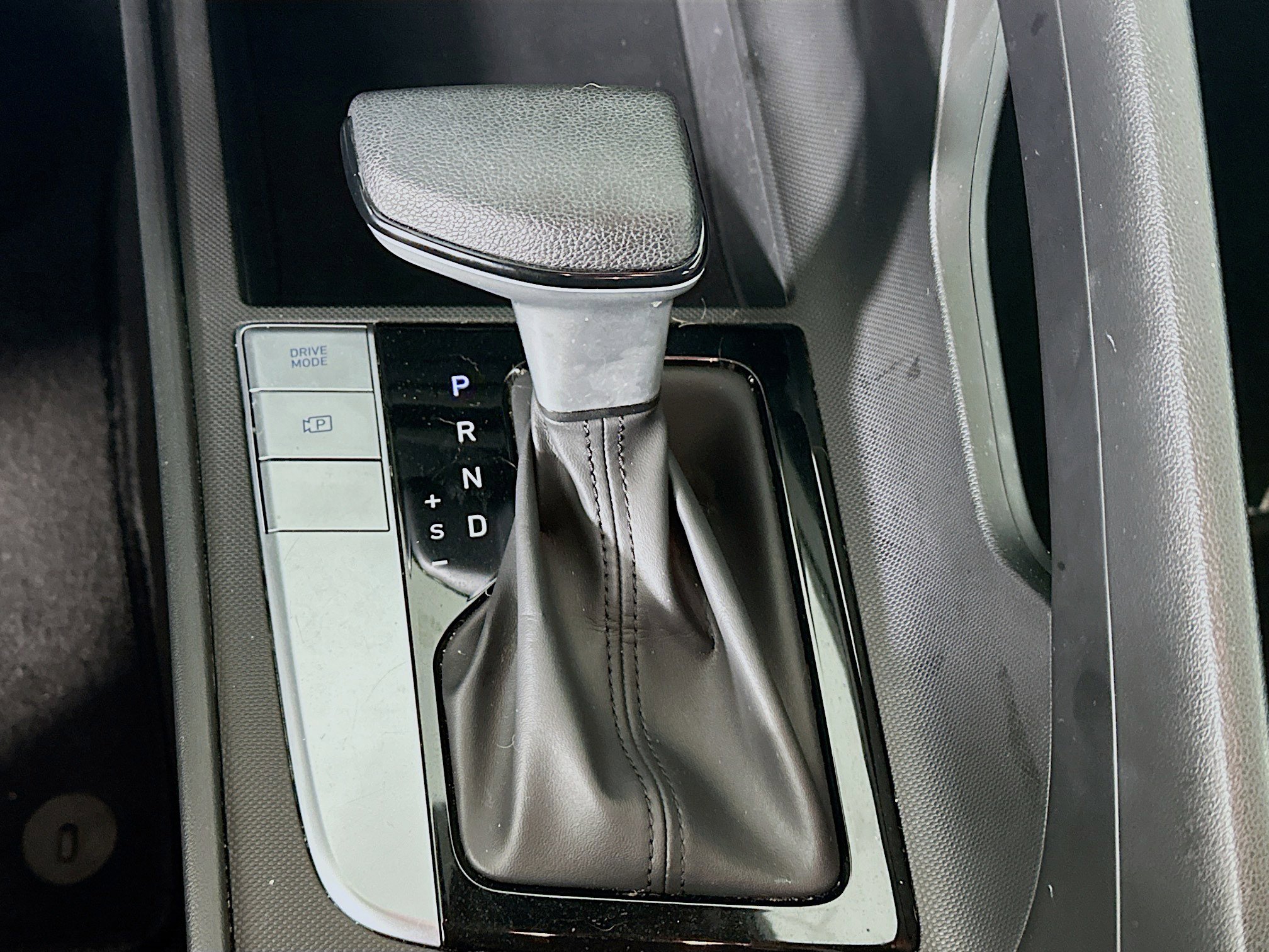 Used 2023 Hyundai Elantra SEL image 23