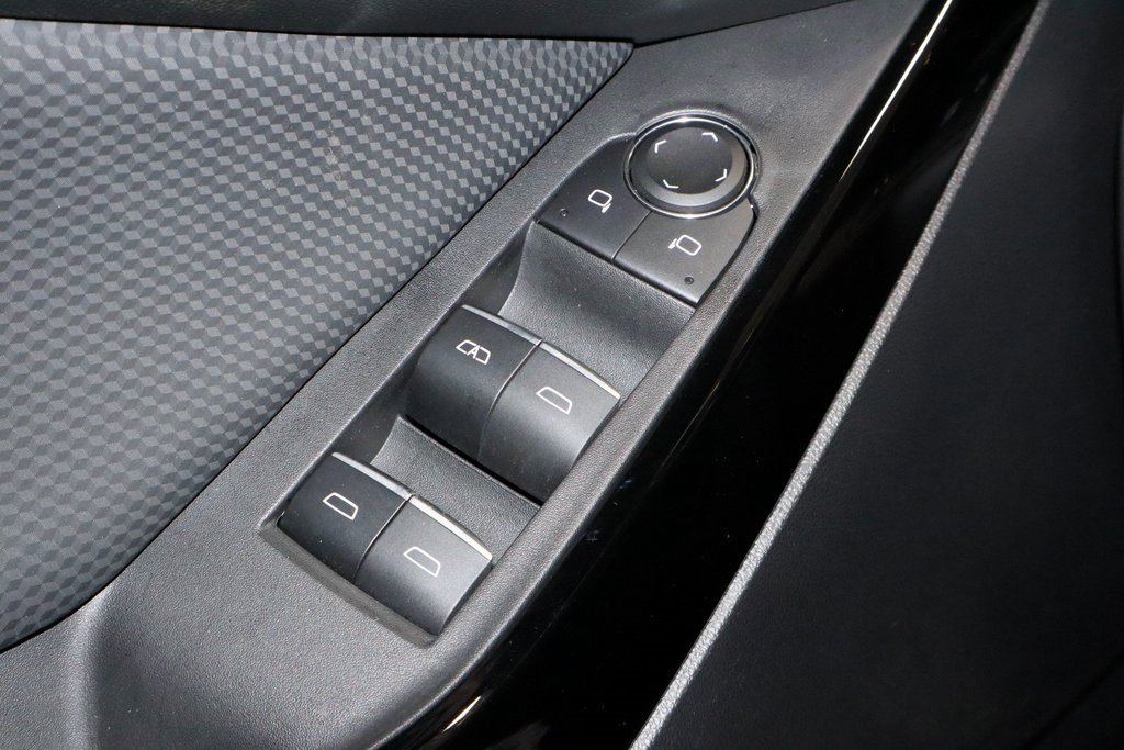 Used 2025 Chevrolet Equinox RS w/ Safety and Technology Package image 26