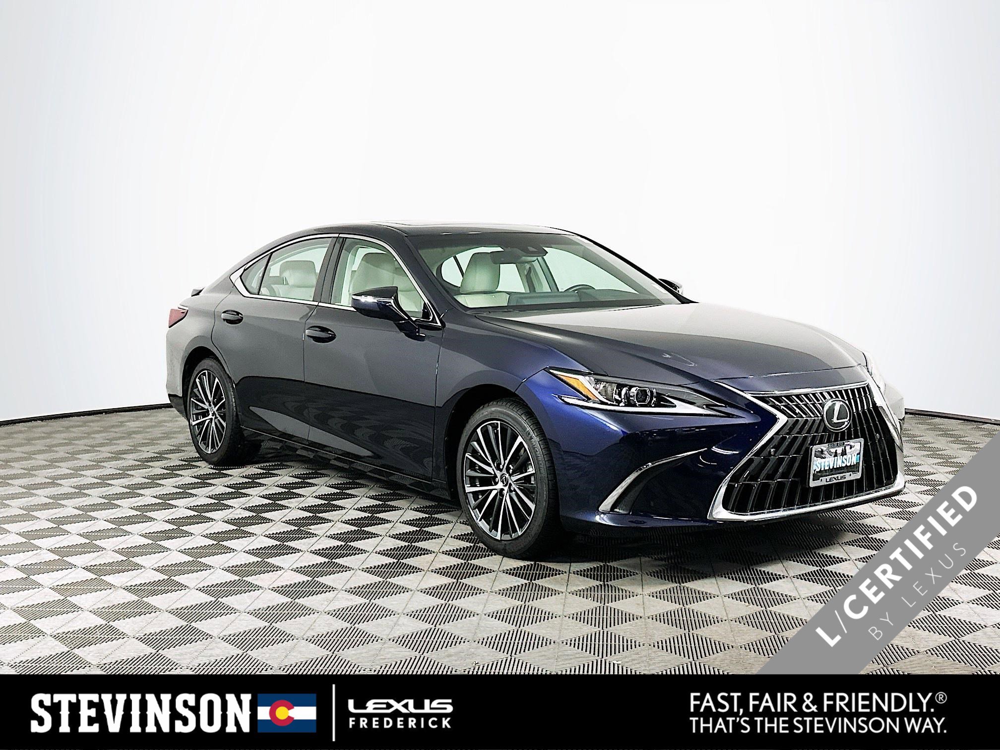 Used 2025 Lexus ES 300h w/ Premium Package image 1