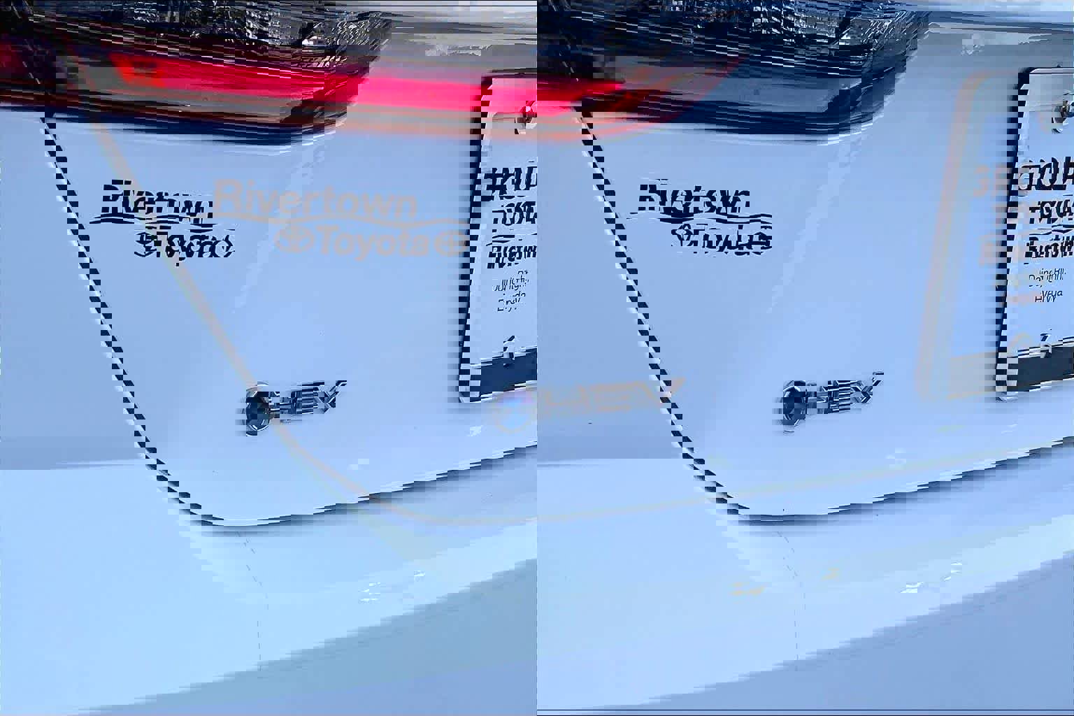 Used 2025 Toyota Camry LE image 30