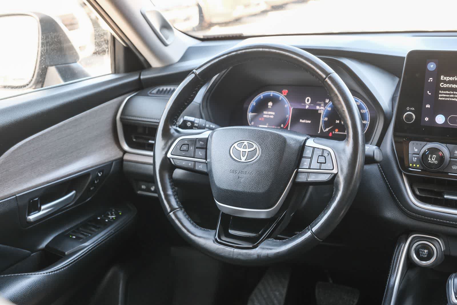 Certified 2024 Toyota Grand Highlander FWD image 17