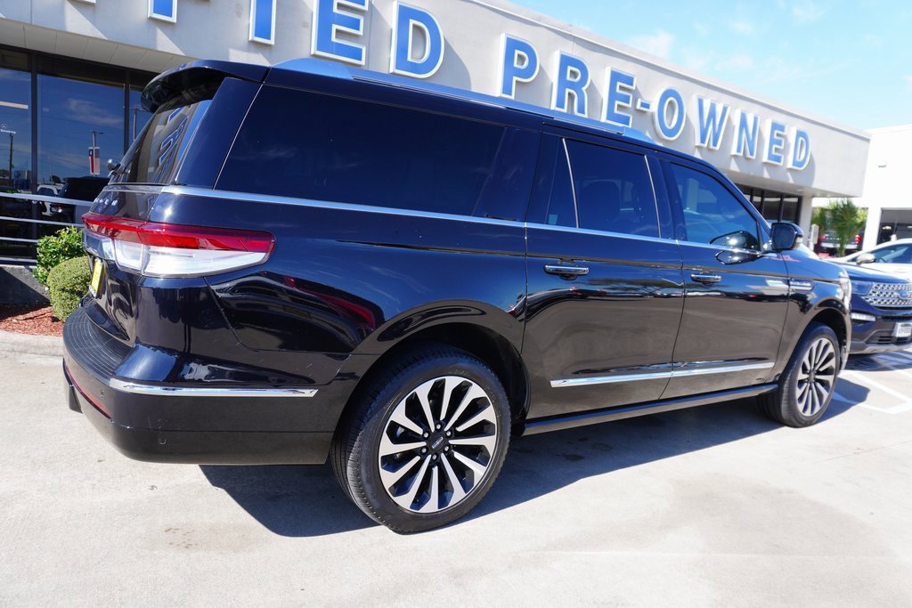 Used 2023 Lincoln Navigator L Reserve image 6