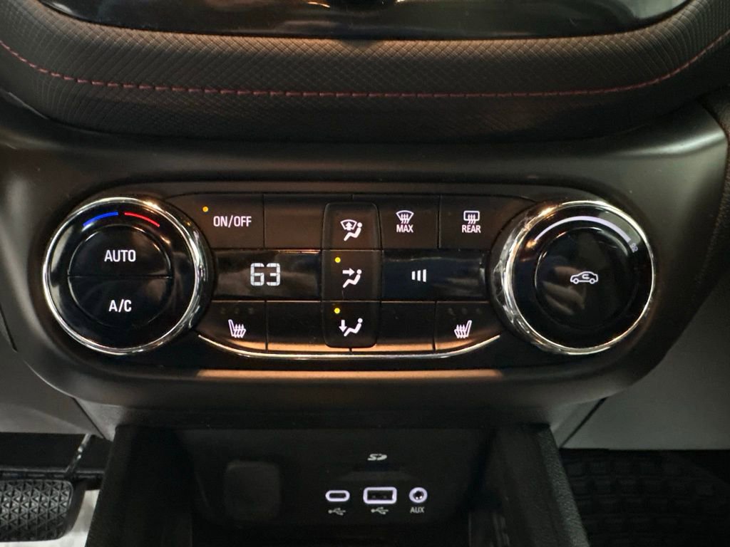 Used 2022 Chevrolet TrailBlazer RS w/ Technology Package image 19