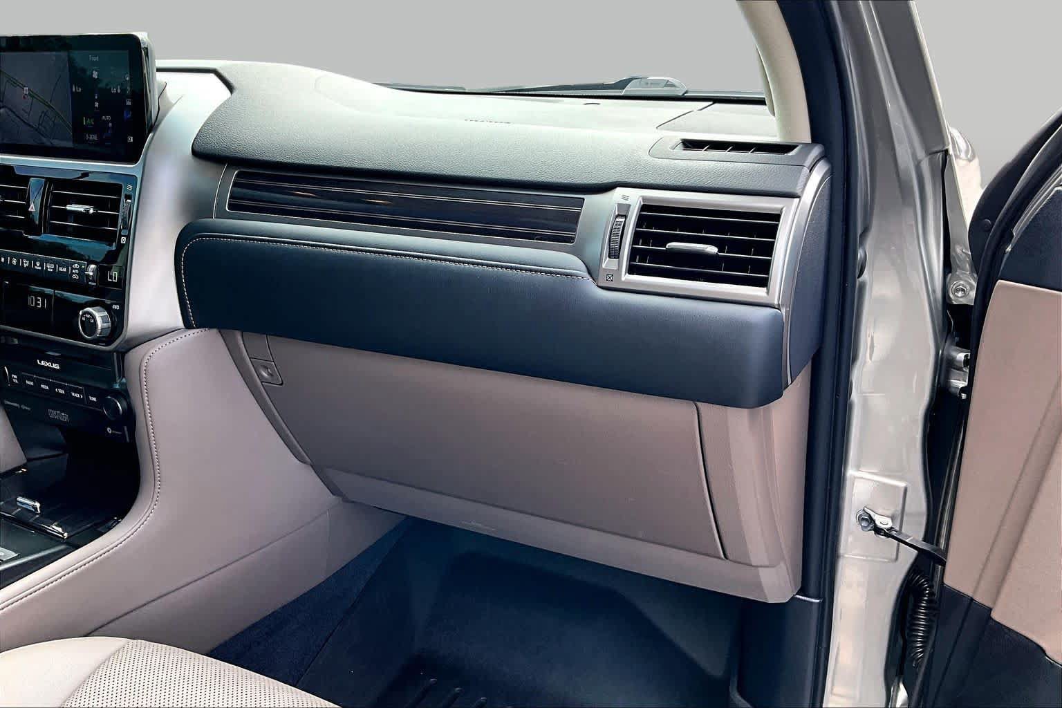 Used 2022 Lexus GX 460 Premium AWD/4WD image 18