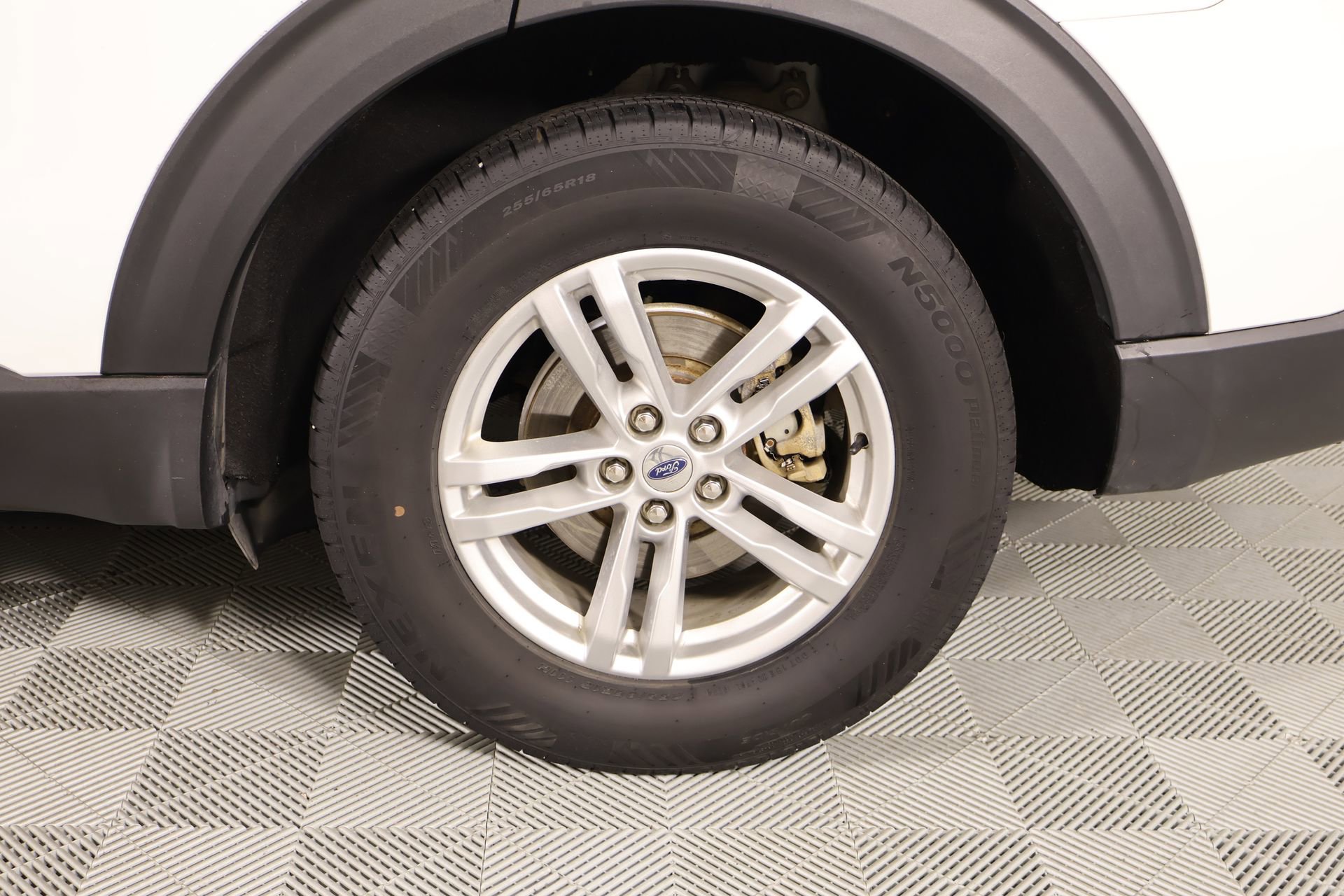 Used 2020 Ford Explorer XLT w/ Equipment Group 202A image 19