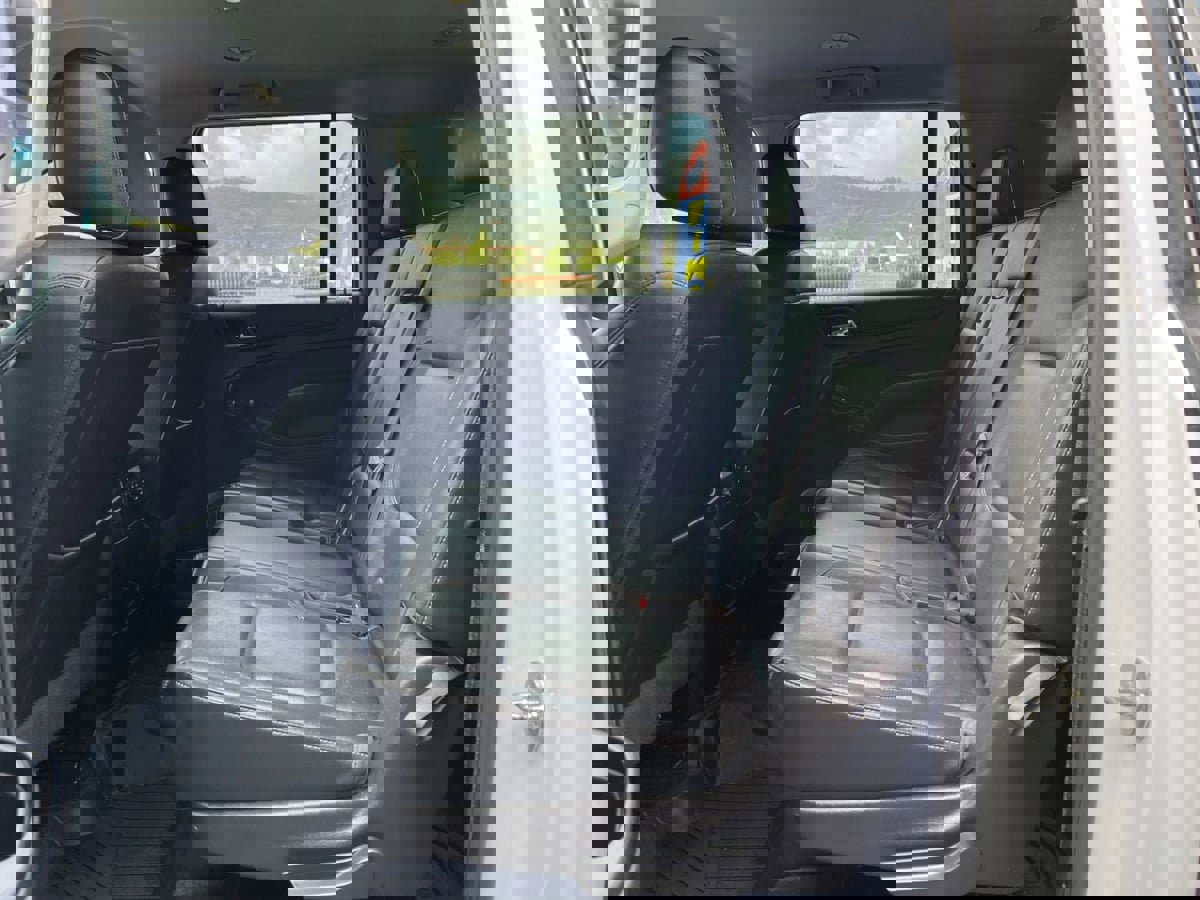 Used 2017 GMC Yukon XL SLT image 24