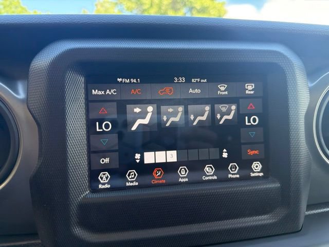 Used 2023 Jeep Wrangler Unlimited AWD/4WD image 16