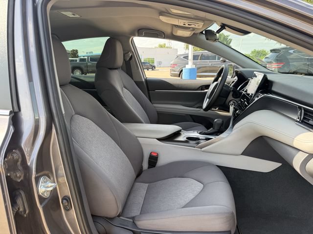 Used 2024 Toyota Camry LE FWD image 27