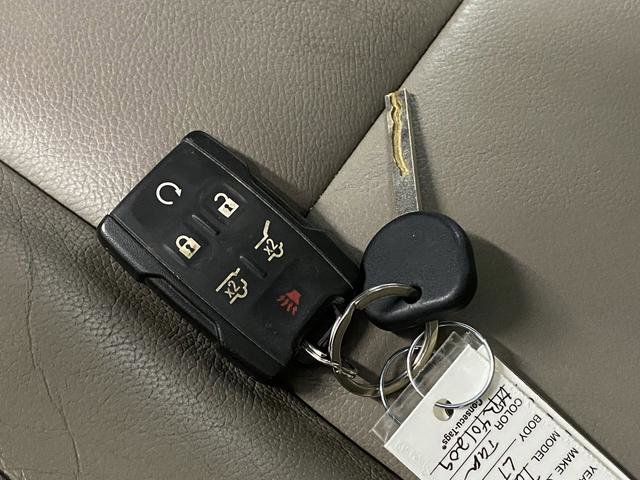 Used 2017 Chevrolet Tahoe LT image 31