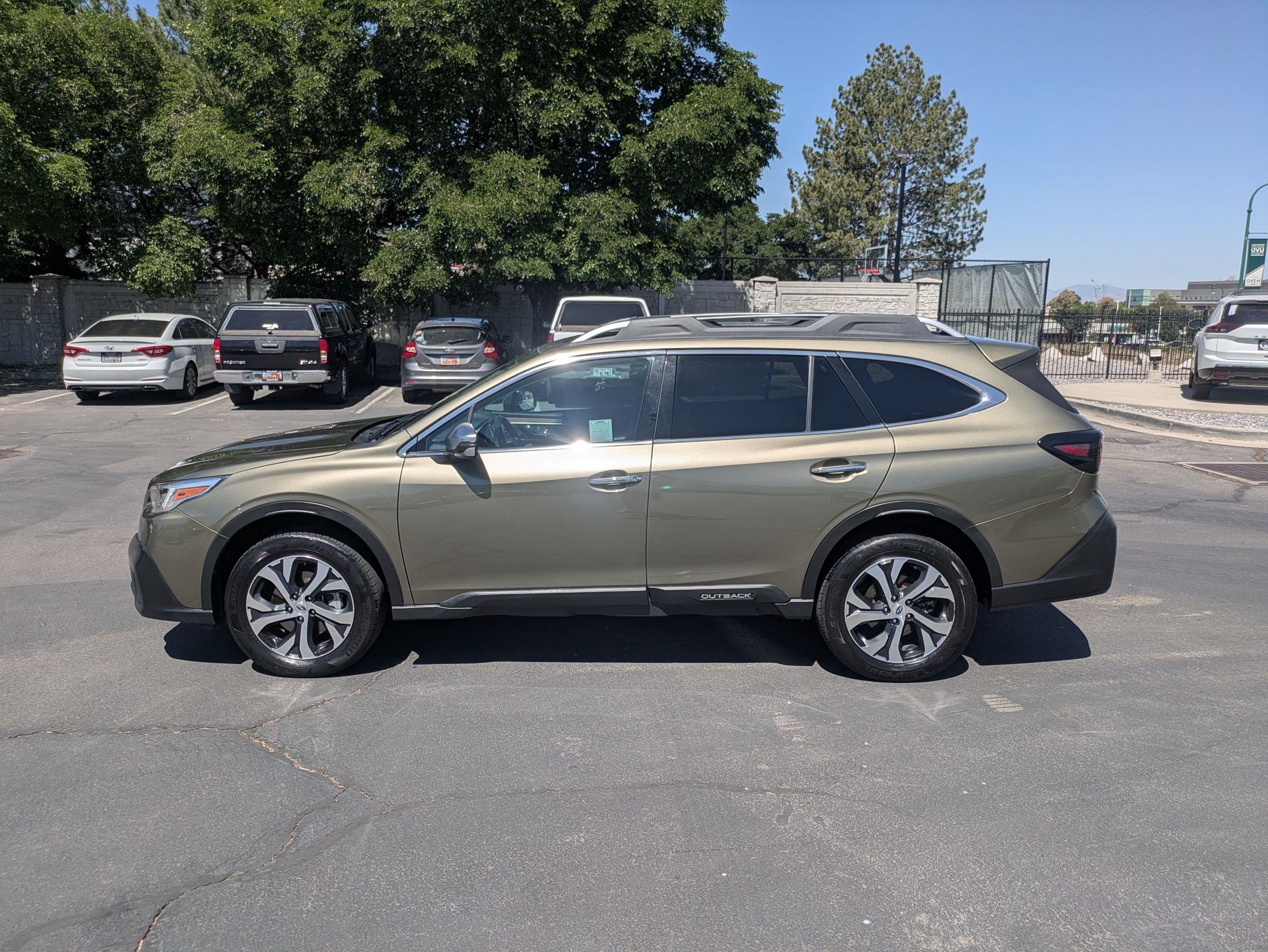 Used 2022 Subaru Outback Touring w/ Tech Package 2 AWD/4WD image 9