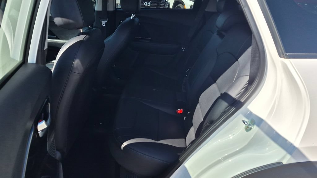 Used 2022 Kia Niro Touring Special Edition FWD image 13