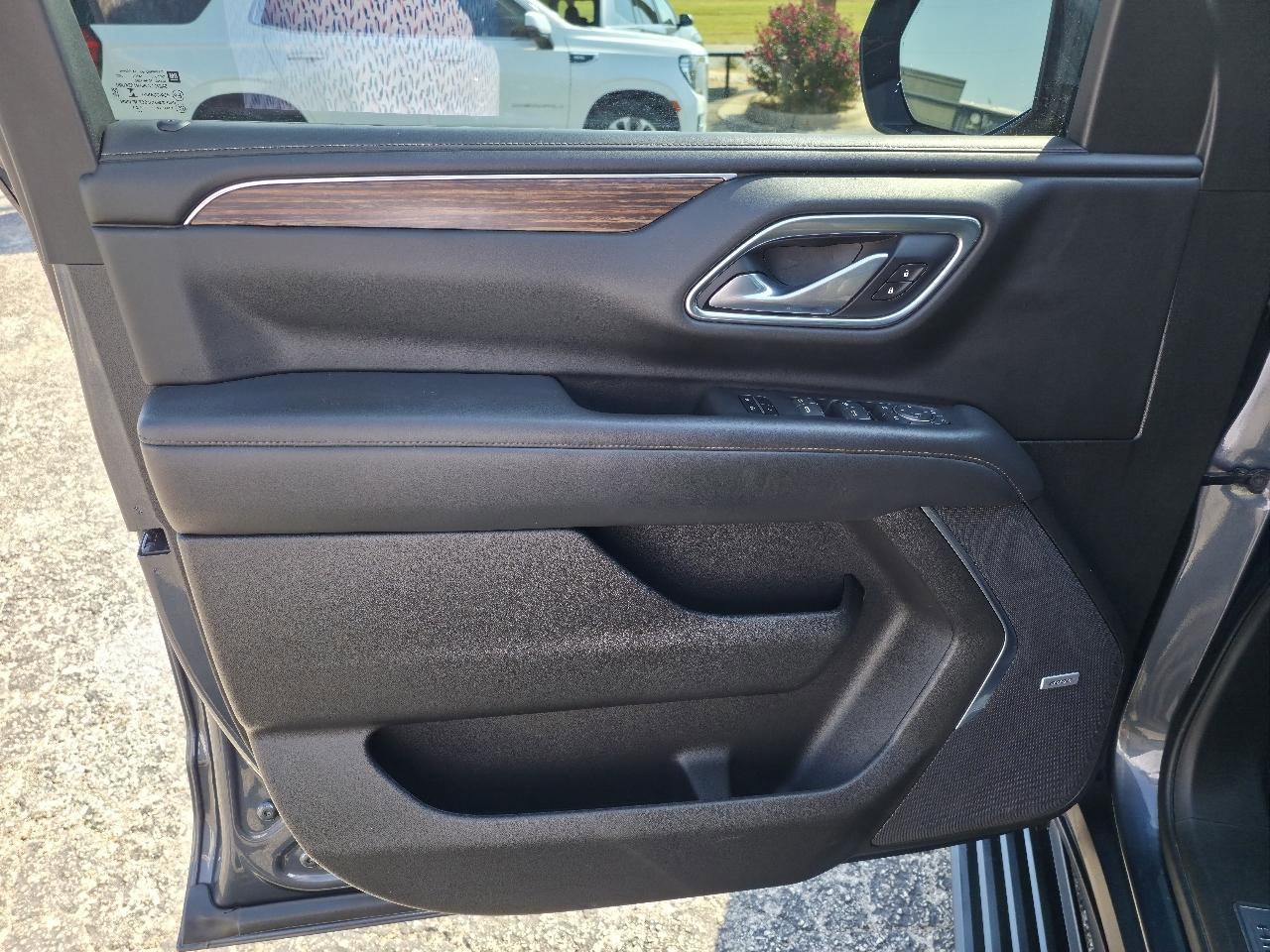 Used 2021 Chevrolet Suburban High Country image 10