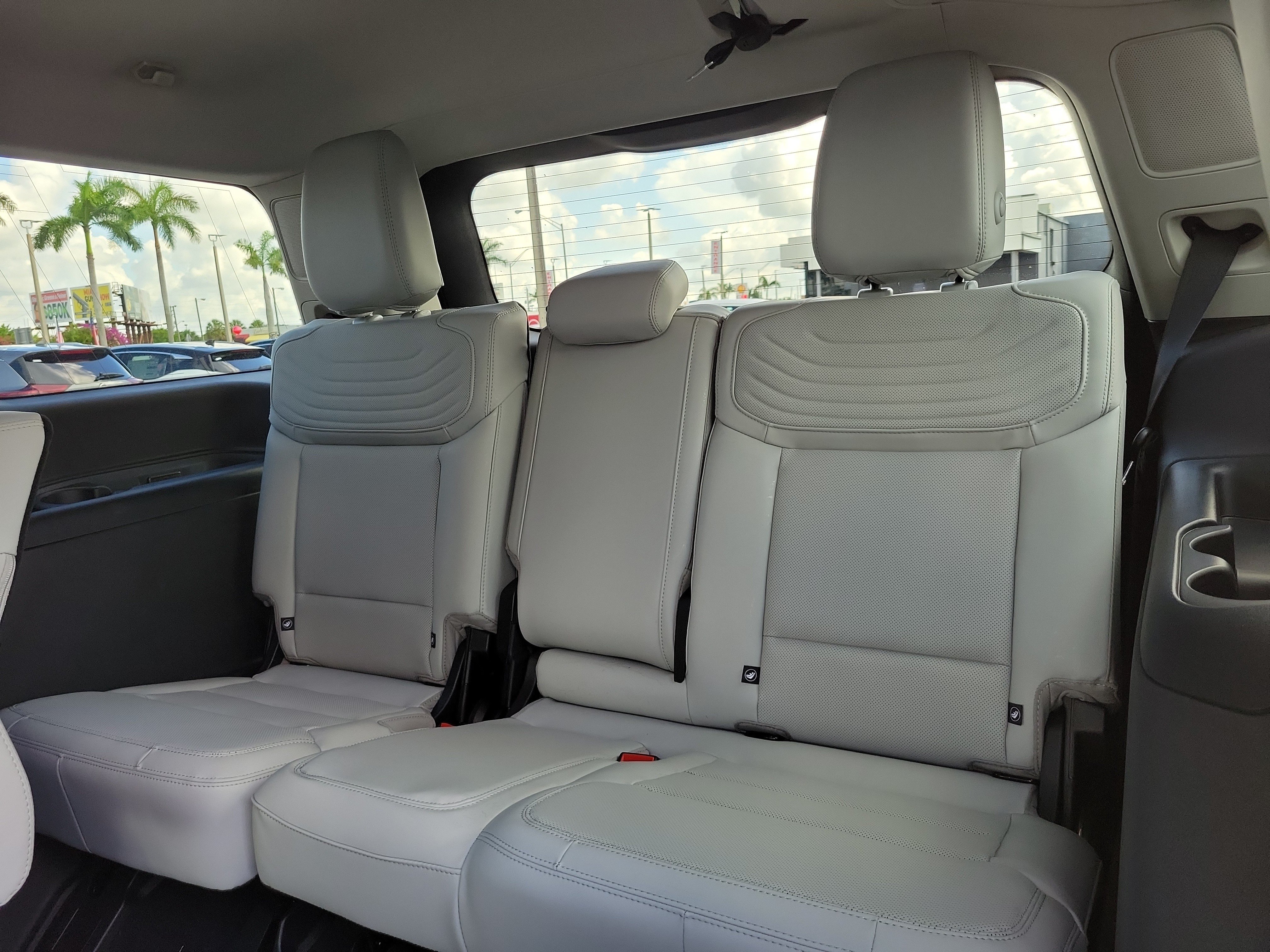 New 2026 Ford Expedition Platinum w/ Platinum Ultimate Package AWD/4WD image 12