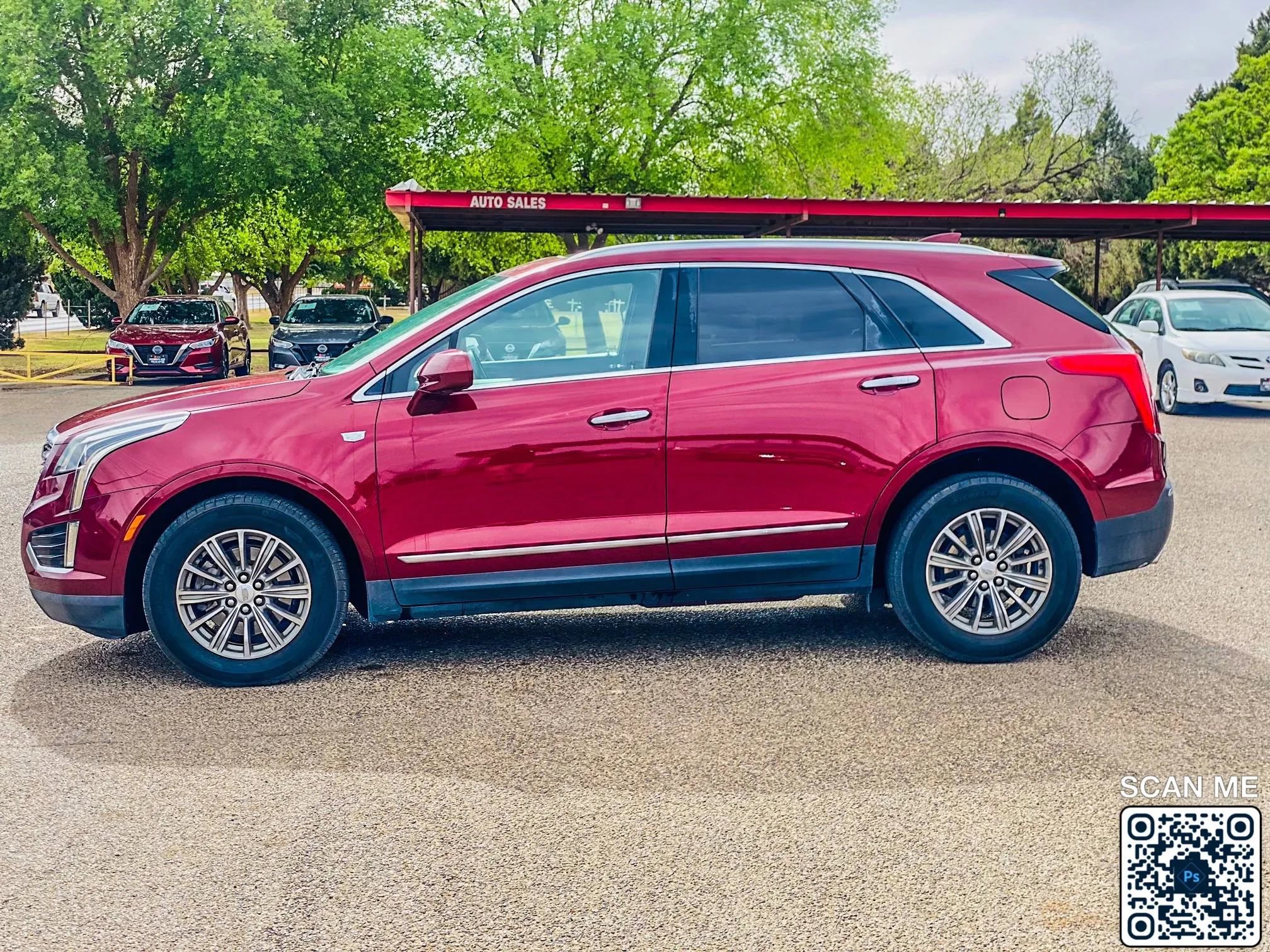 Used 2018 Cadillac XT5 Luxury w/ Driver Awareness Package FWD image 5