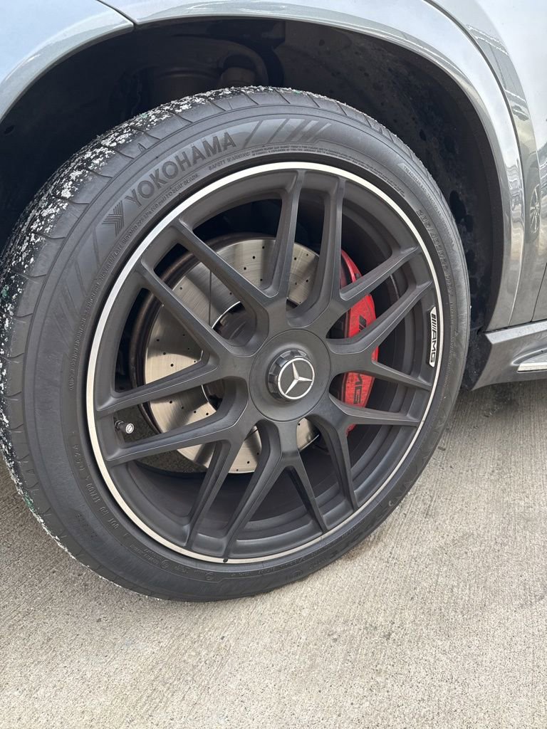 Certified 2022 Mercedes-Benz GLE 63 AMG S image 2