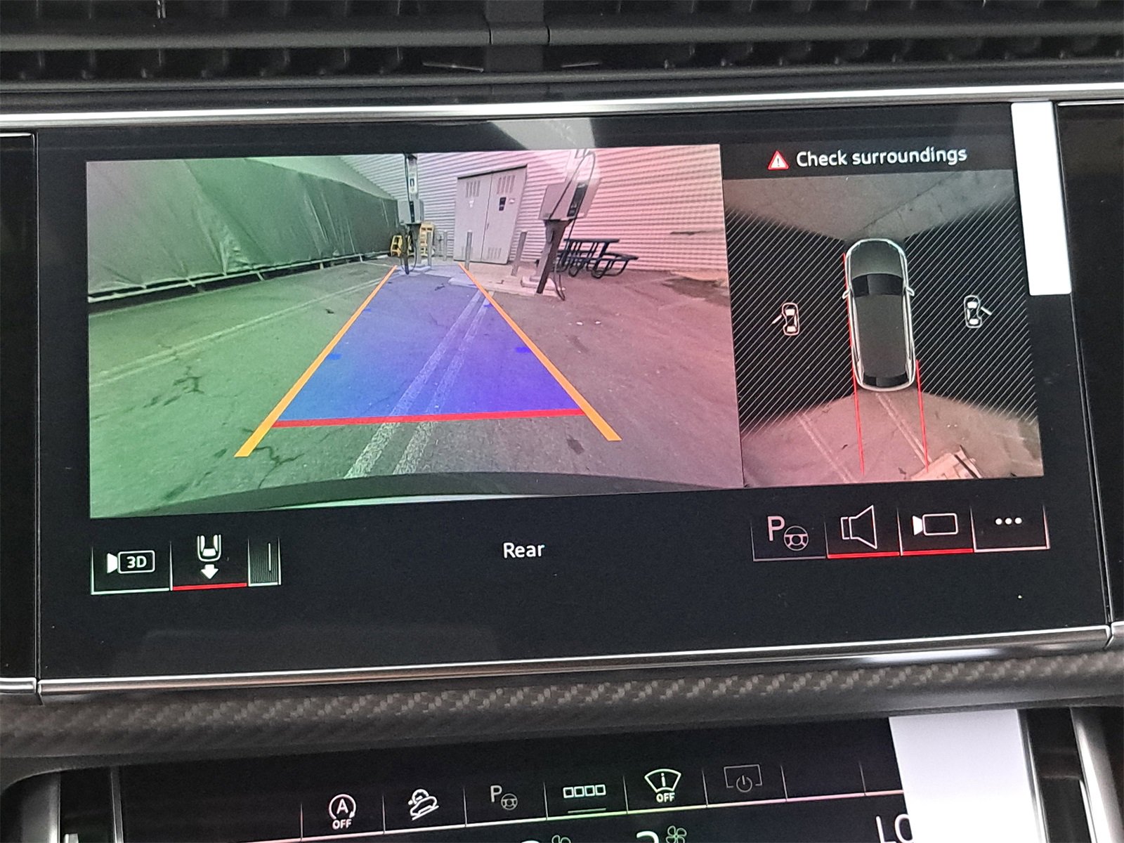 New 2025 Audi RS Q8 performance image 30