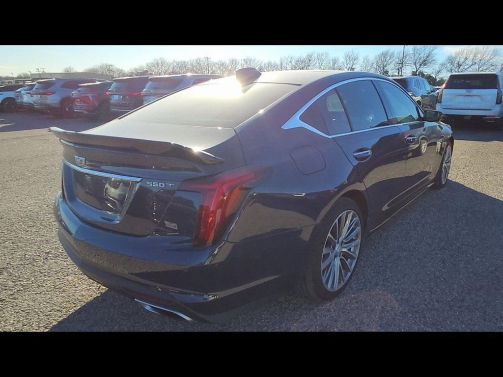 Used 2025 Cadillac CT5 Premium Luxury image 2