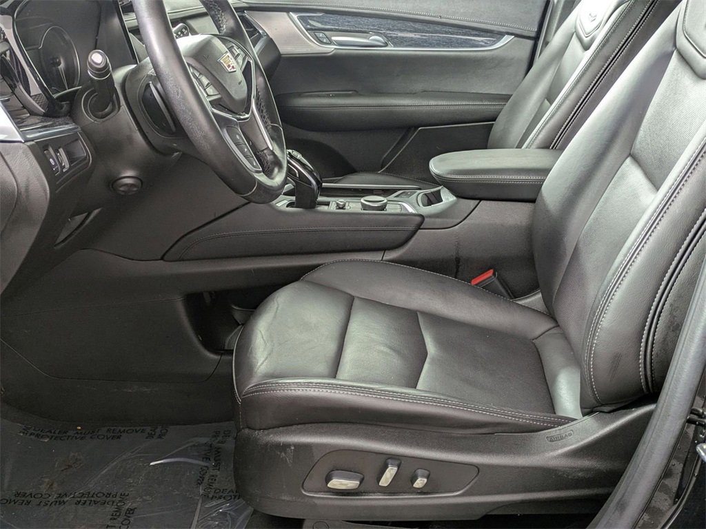 Used 2023 Cadillac XT5 Premium Luxury w/ LPO, Floor Liner Package image 12