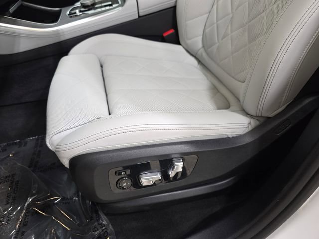 Certified 2026 BMW X5 xDrive40i w/ Premium Package AWD/4WD image 26