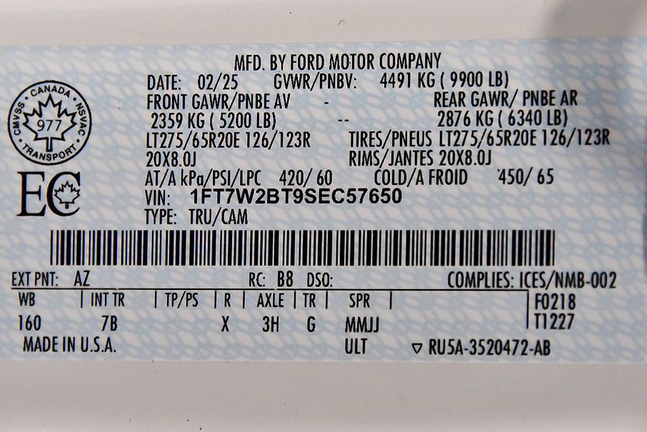 Used 2025 Ford F250 Platinum w/ FX4 Off-Road Package image 16