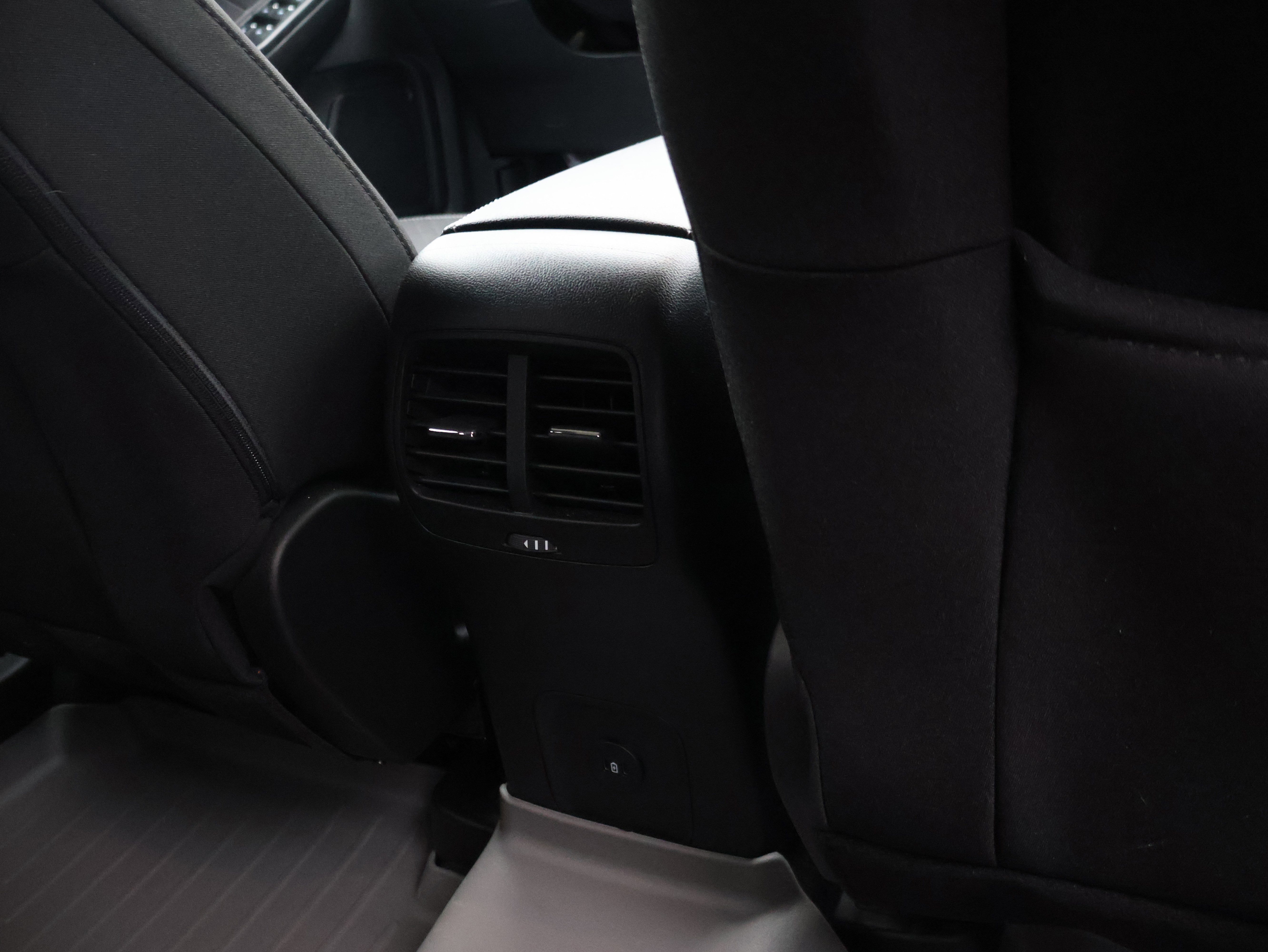 Used 2023 Ford Escape Active w/ Cold Weather Package image 15