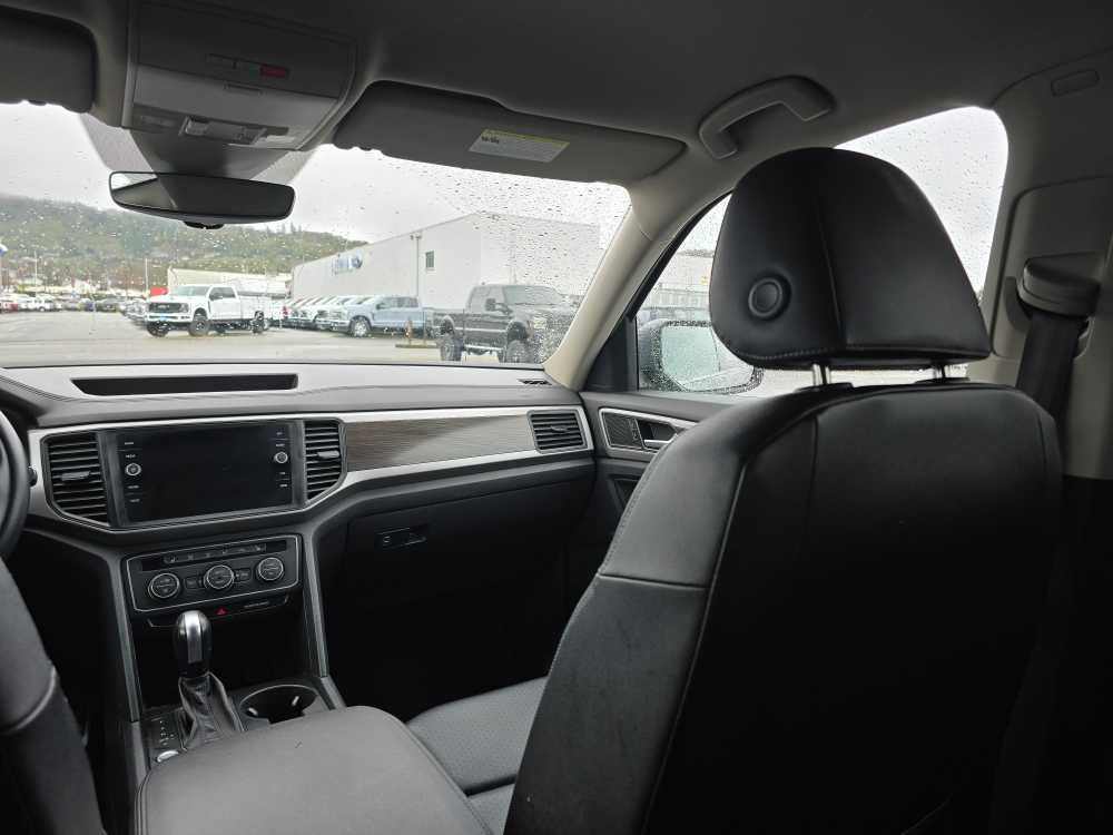 Used 2020 Volkswagen Atlas SE w/ Towing Package image 14