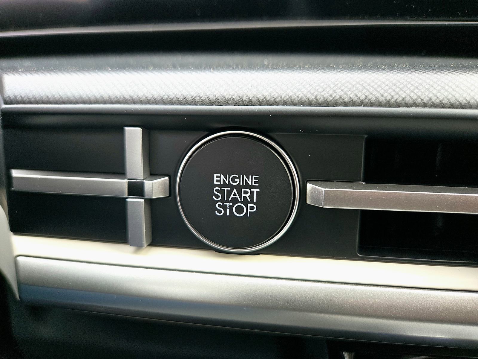 New 2026 Hyundai Santa Fe SEL FWD image 15