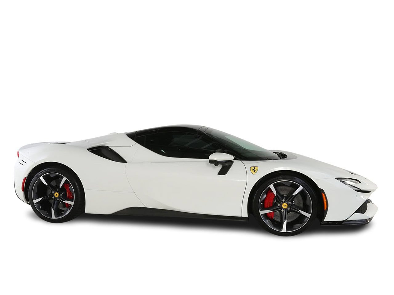 Used 2023 Ferrari SF90 Spider AWD/4WD image 5