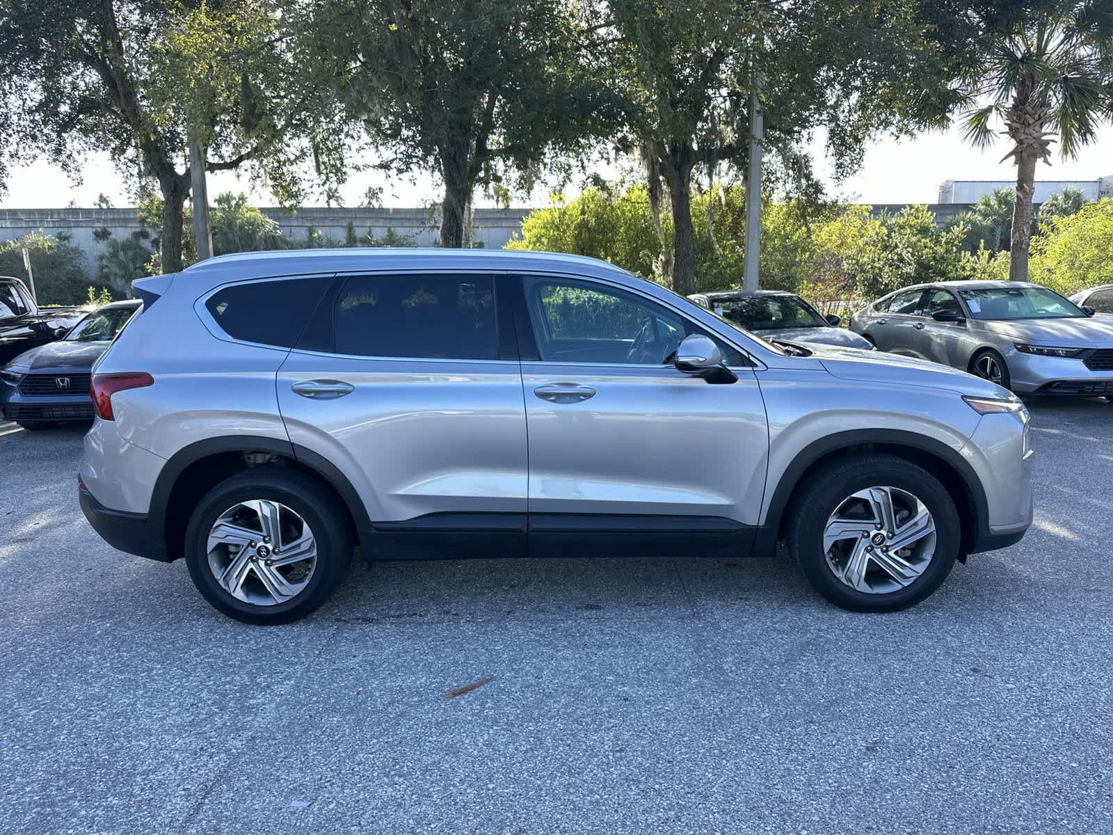 Used 2023 Hyundai Santa Fe SEL FWD image 7