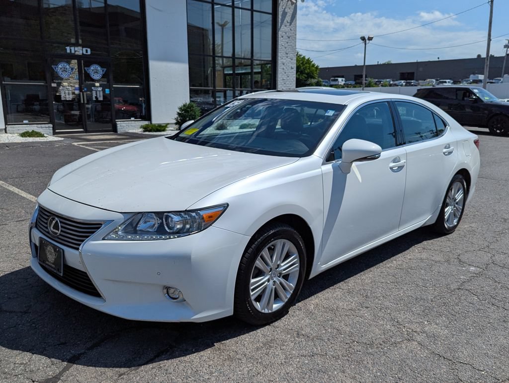 Used 2015 Lexus ES 350 FWD image 2