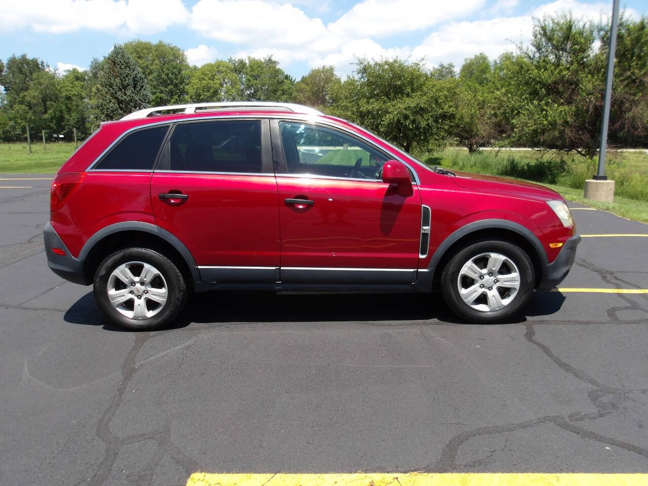 Used 2014 Chevrolet Captiva Sport LS FWD image 2