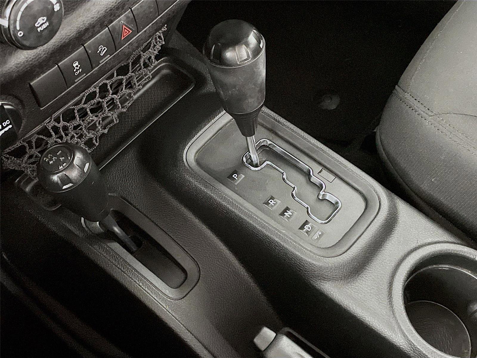 Used 2015 Jeep Wrangler Sport image 19