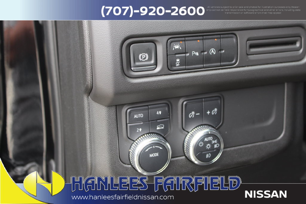 Used 2024 GMC Yukon SLT AWD/4WD image 15