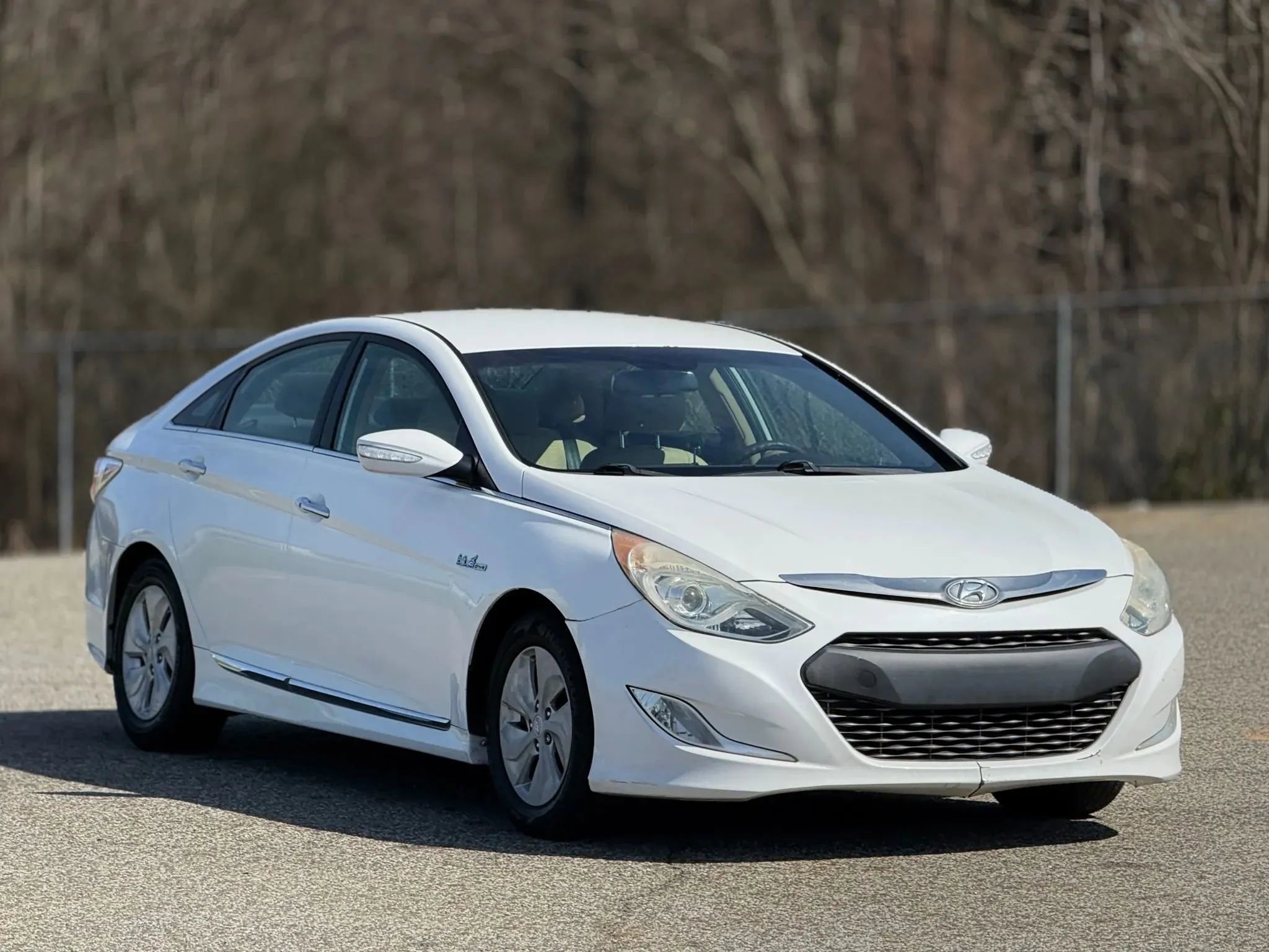 Used 2015 Hyundai Sonata Hybrid image 1